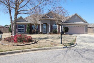 Building Photo - 108 Crenshaw Ct