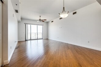 Building Photo - 8255 S Las Vegas Blvd