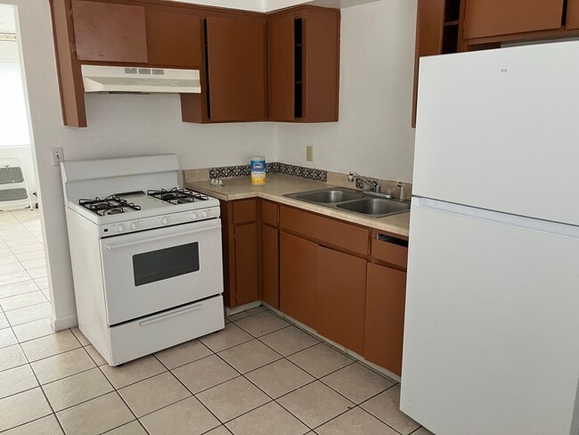 W 13th - W 13th Apartment