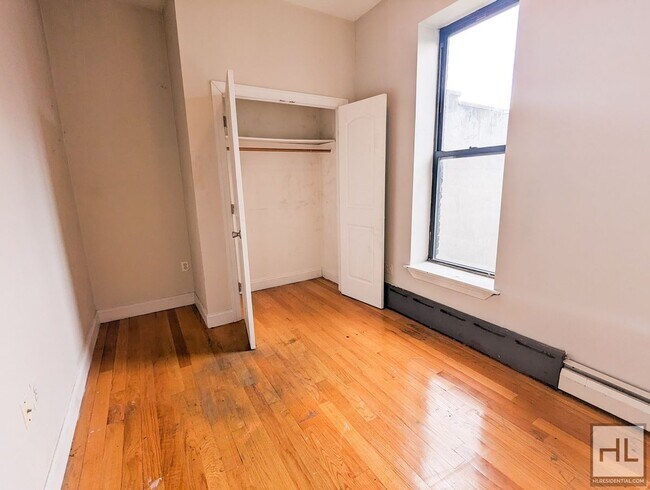 Building Photo - 383 W 125th St
