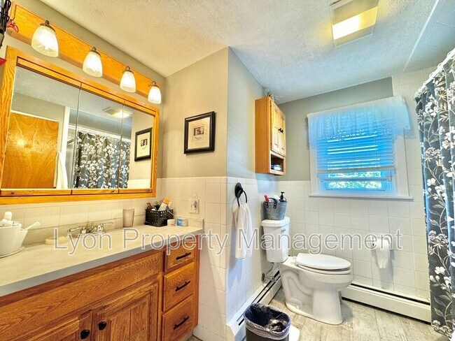 Building Photo - 73 Armory Dr