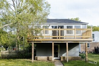 Building Photo - 15510 Martha St