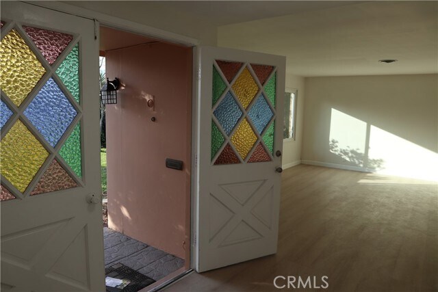 Foto del edificio - 1124 N Soldano Dr