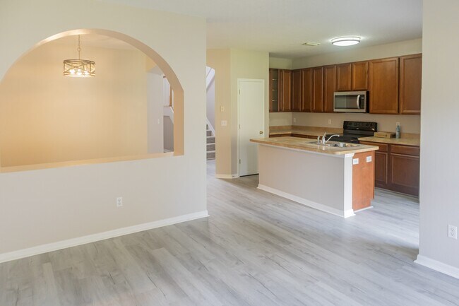 Building Photo - 258 Beech Brook St