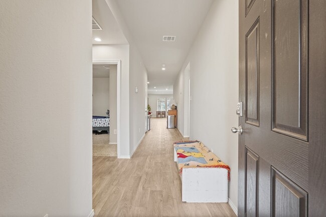 Building Photo - 40422 Gdn Hts Ln