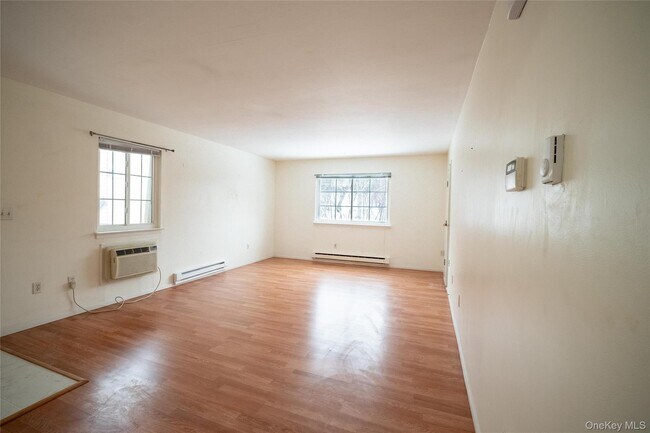 Foto del edificio - 317 Fox Run Ln