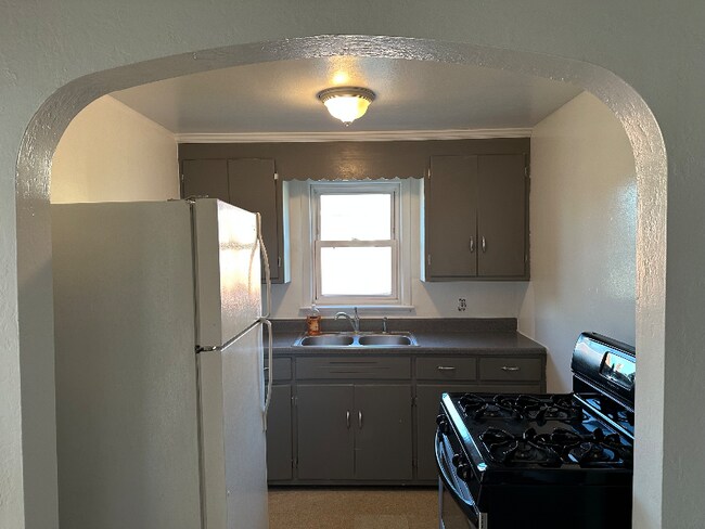 Foto del edificio - 4227 E Allen St