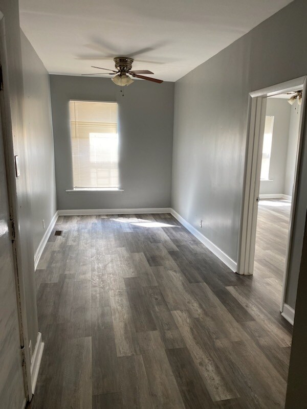 Foto del edificio - 4747 S Langley Ave