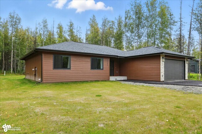Foto del edificio - New & Upgraded 4BD Home!