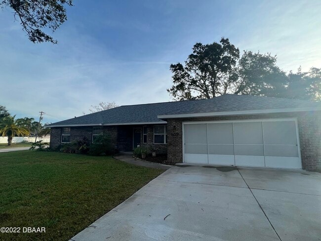 Building Photo - 923 Sand Crest Dr