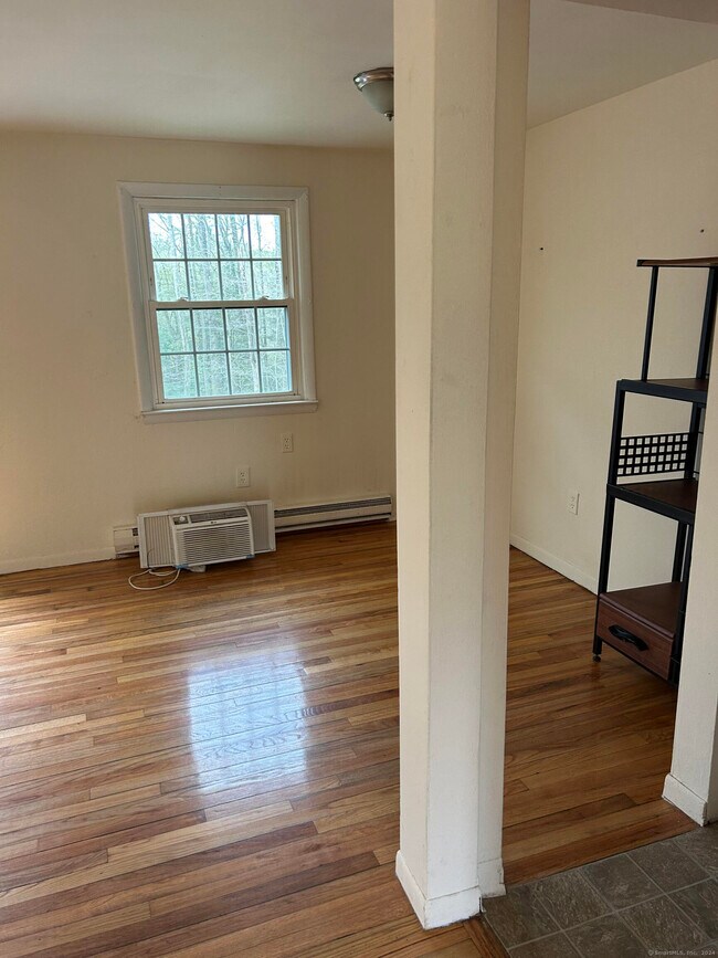 Foto del edificio - 36 Garden Ln