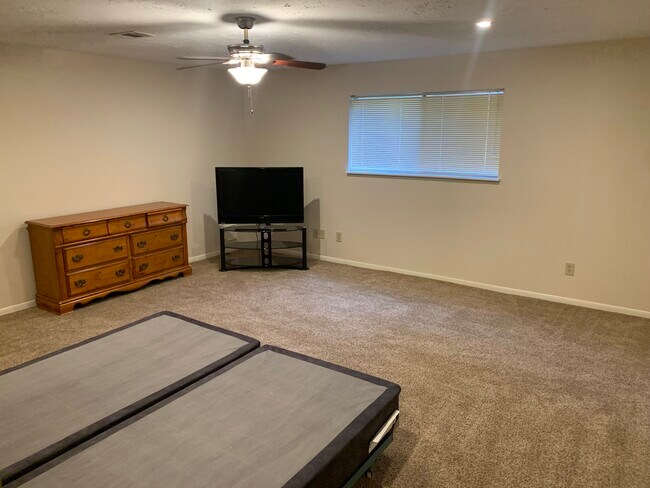 Foto del edificio - 22802 Whispering Willow Dr
