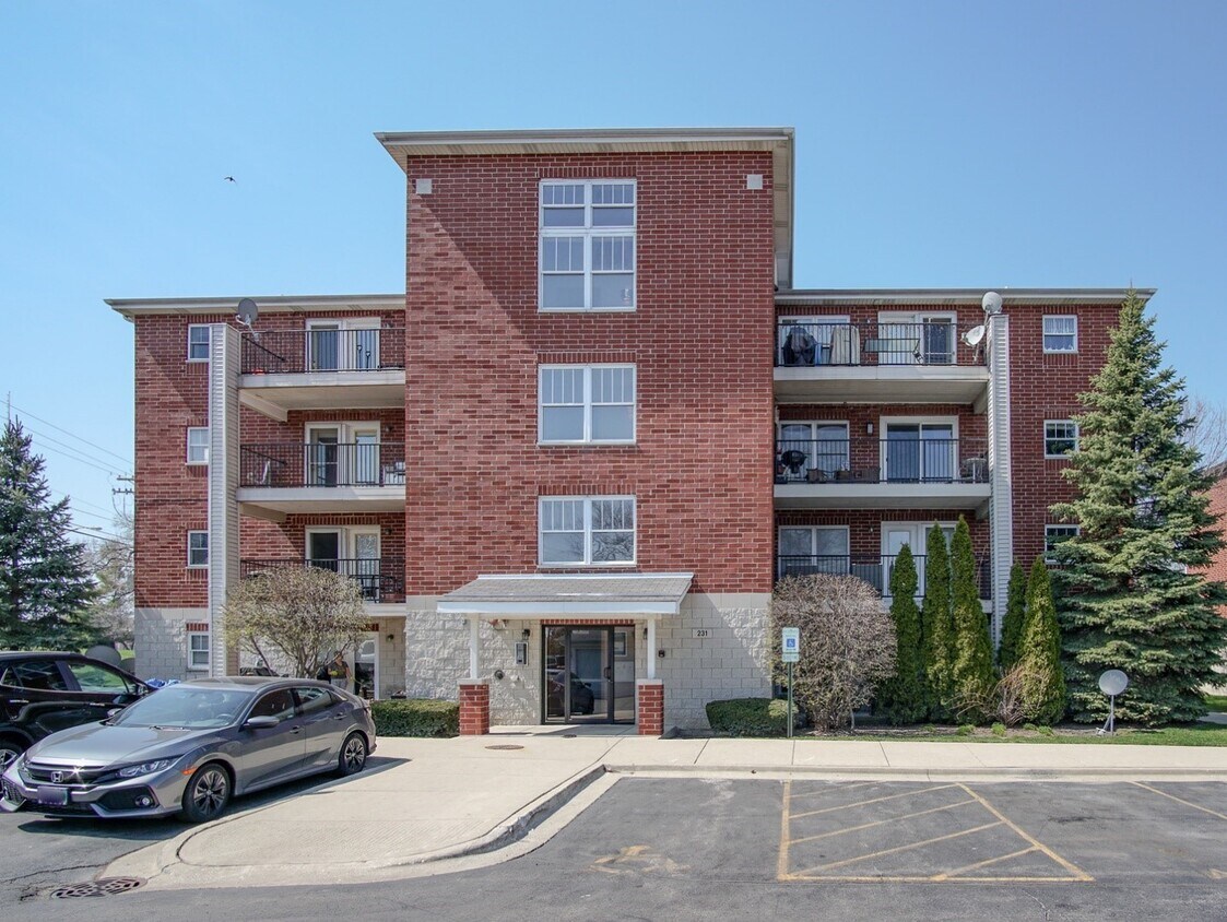 231 N Mill Rd Unit 12, Addison, IL 60101 Condo for Rent in Addison, IL