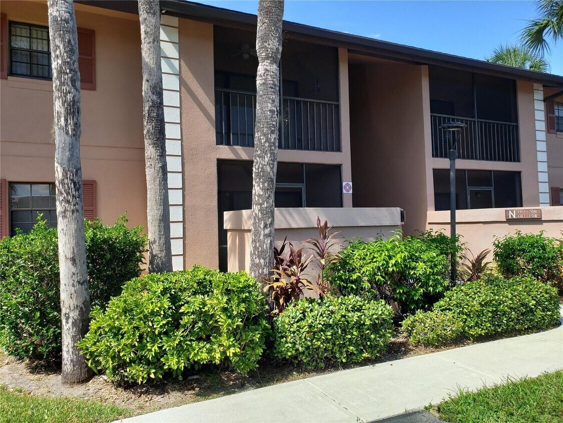 2/2 Oaks Forest Condo House Rental in Port Charlotte, FL