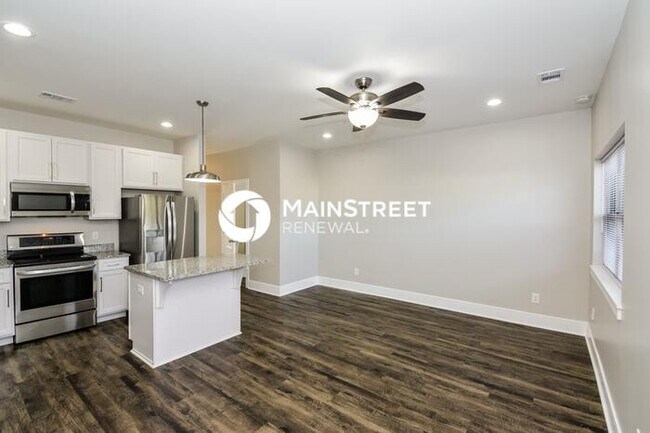 Foto del edificio - 2 Bedroom Pet-Friendly Home in Lebanon, TN with Main Street Renewal