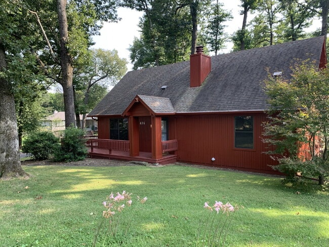 Building Photo - 406 S 37th St