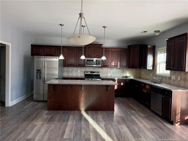 Building Photo - 1735 Zion Dr