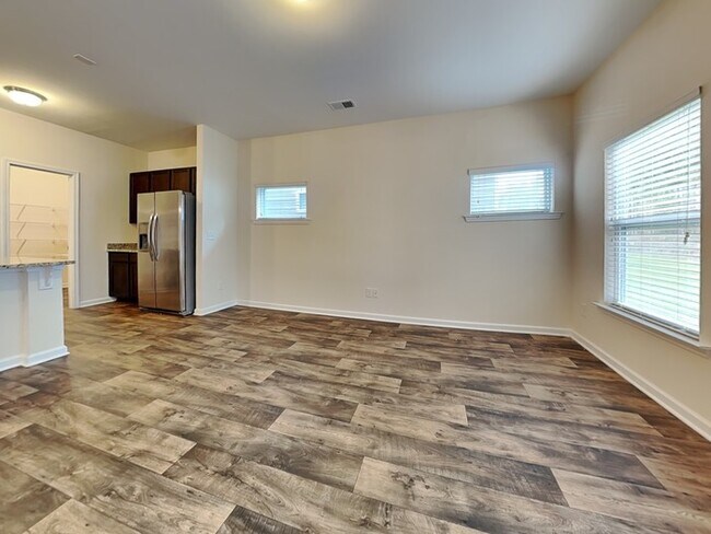 Building Photo - 231 Jimmy Love Ln