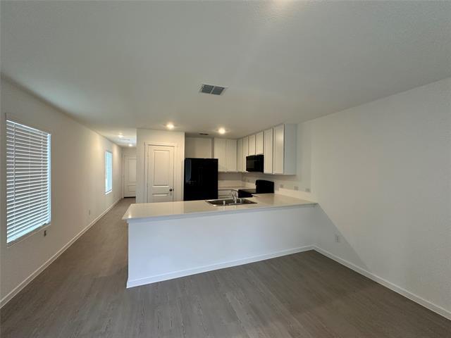 Foto del edificio - 914 Sandhill Crane Ln