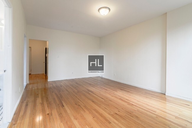 Building Photo - 4126 73rd St