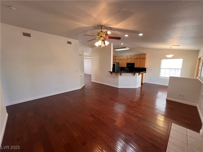 Foto del edificio - 5433 Honey Mesquite Ln