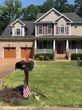 Building Photo - 116 Manhoac Run