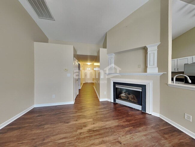 Building Photo - 14919 Jerpoint Abby Dr