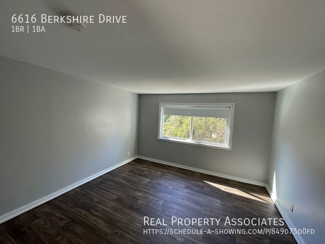 Building Photo - 6616 Berkshire Dr