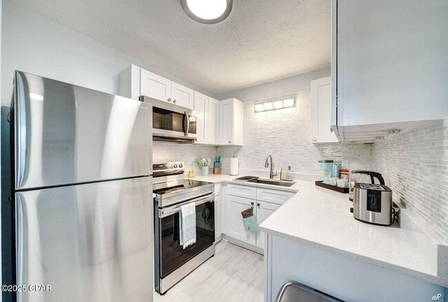 Foto del edificio - 7308 Sunset Ave