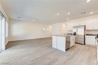 Building Photo - 501 Red Lovebird Ave