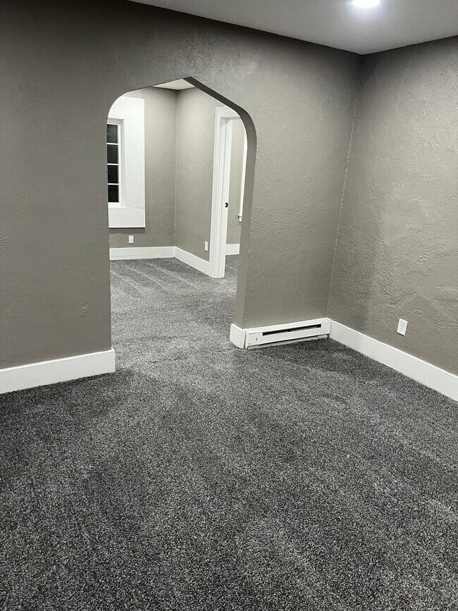 Foto del edificio - 1141 N Olive St