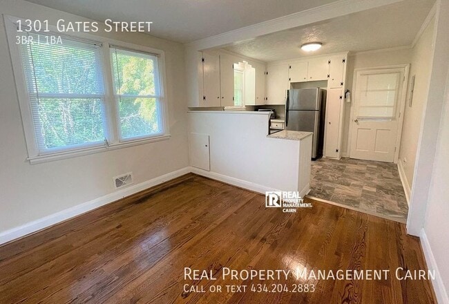 Building Photo - Updated 3 Bedroom, 1 Bath Home