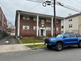 Foto principal - 120 E Price St