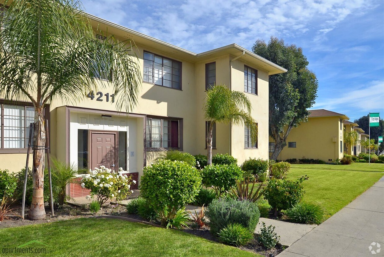 Apartment in Baldwin Hills 3 Bed, 1 Bath, 0