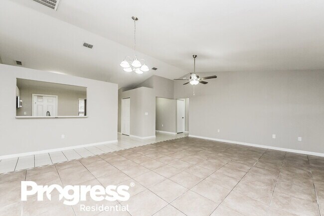 Building Photo - 530 Delido Way