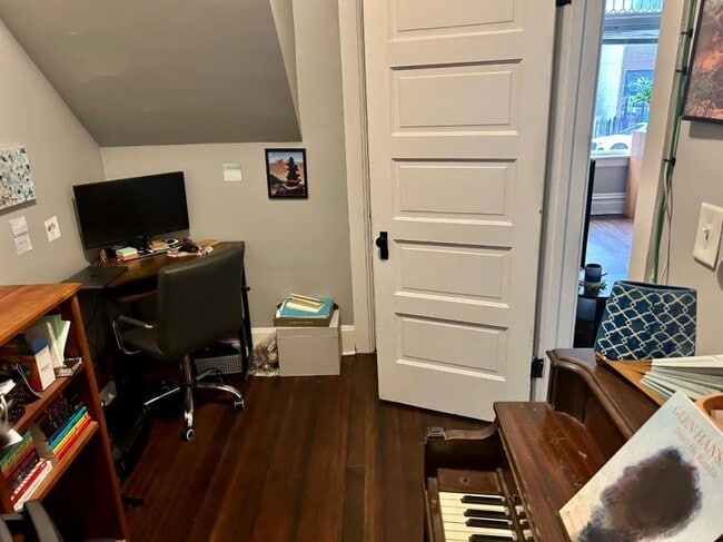 Building Photo - 2 bedroom in Chicago IL 60614