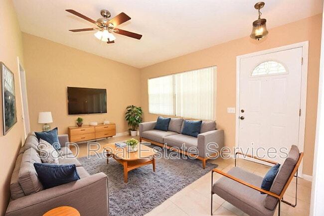 Foto del edificio - 612 Lake Ned Rd
