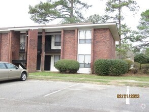 Building Photo - 251 Rast St