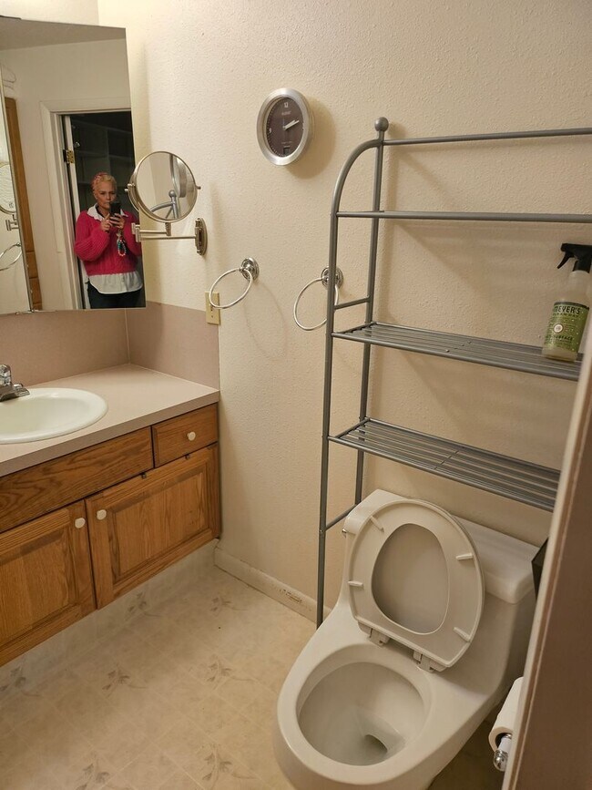 Foto del edificio - 837 W 30 S St