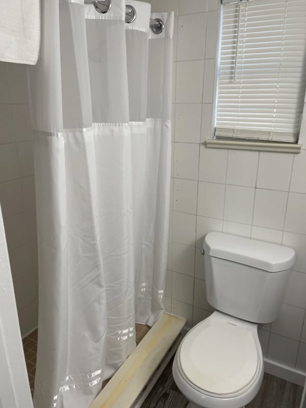 Building Photo - 2640 NE Indian River Dr