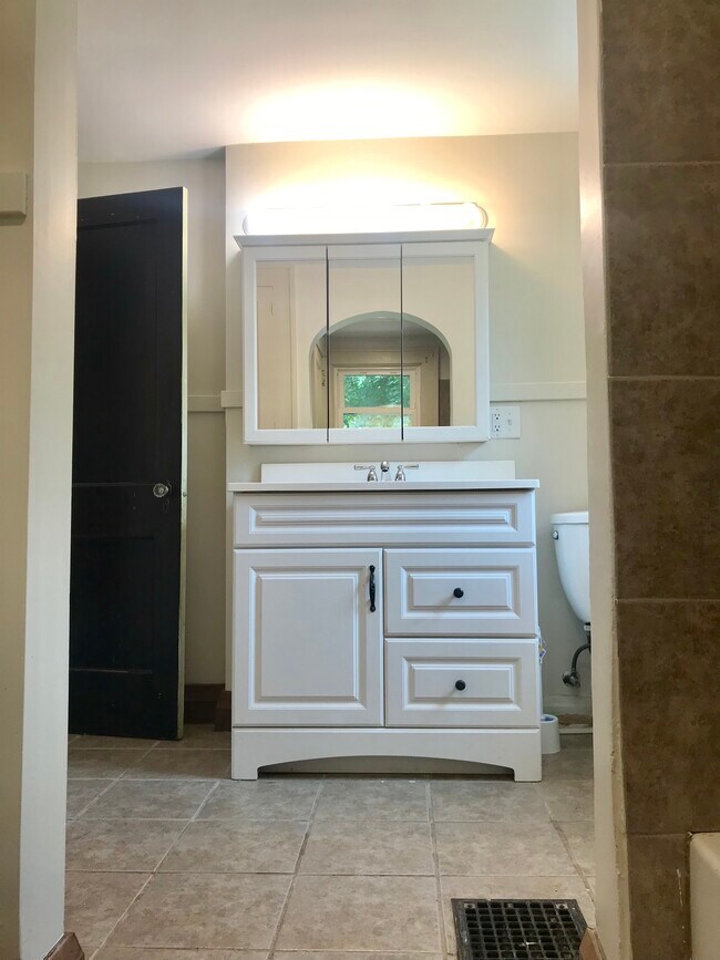 120 E Friend St, Columbiana, OH 44408 House Rental in Columbiana, OH