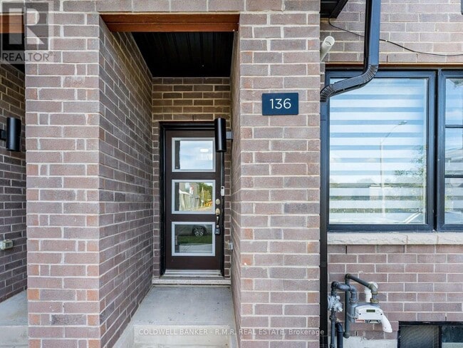 Building Photo - 136 Brockley Dr