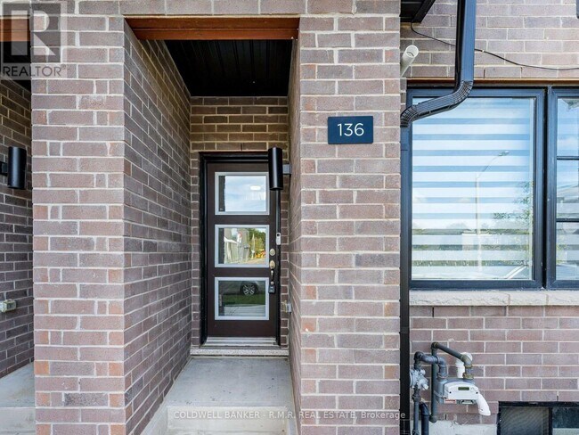 Photo du bâtiment - 136 Brockley Dr