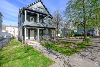 Building Photo - 72 Sheldon Terrace