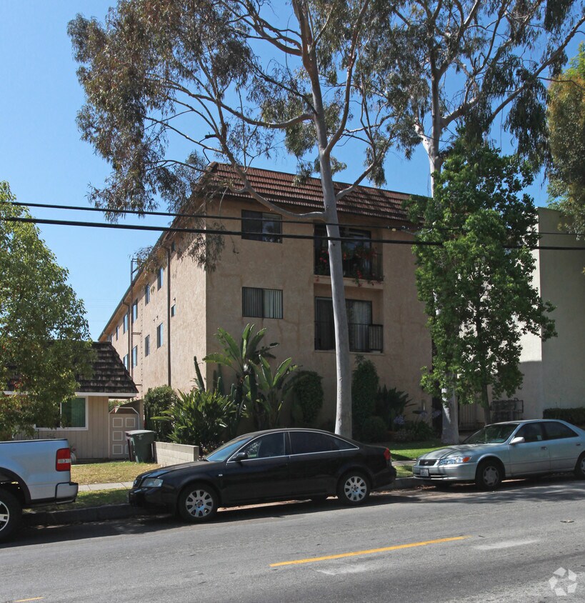Building Photo - 1133 Alameda Ave