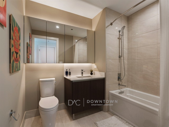 Foto del edificio - 1202 N Wells St