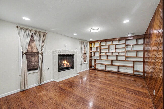 Building Photo - 1824 9th St