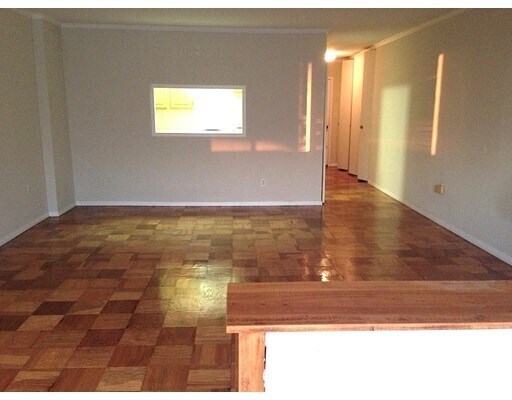 Building Photo - 6 Whittier Pl