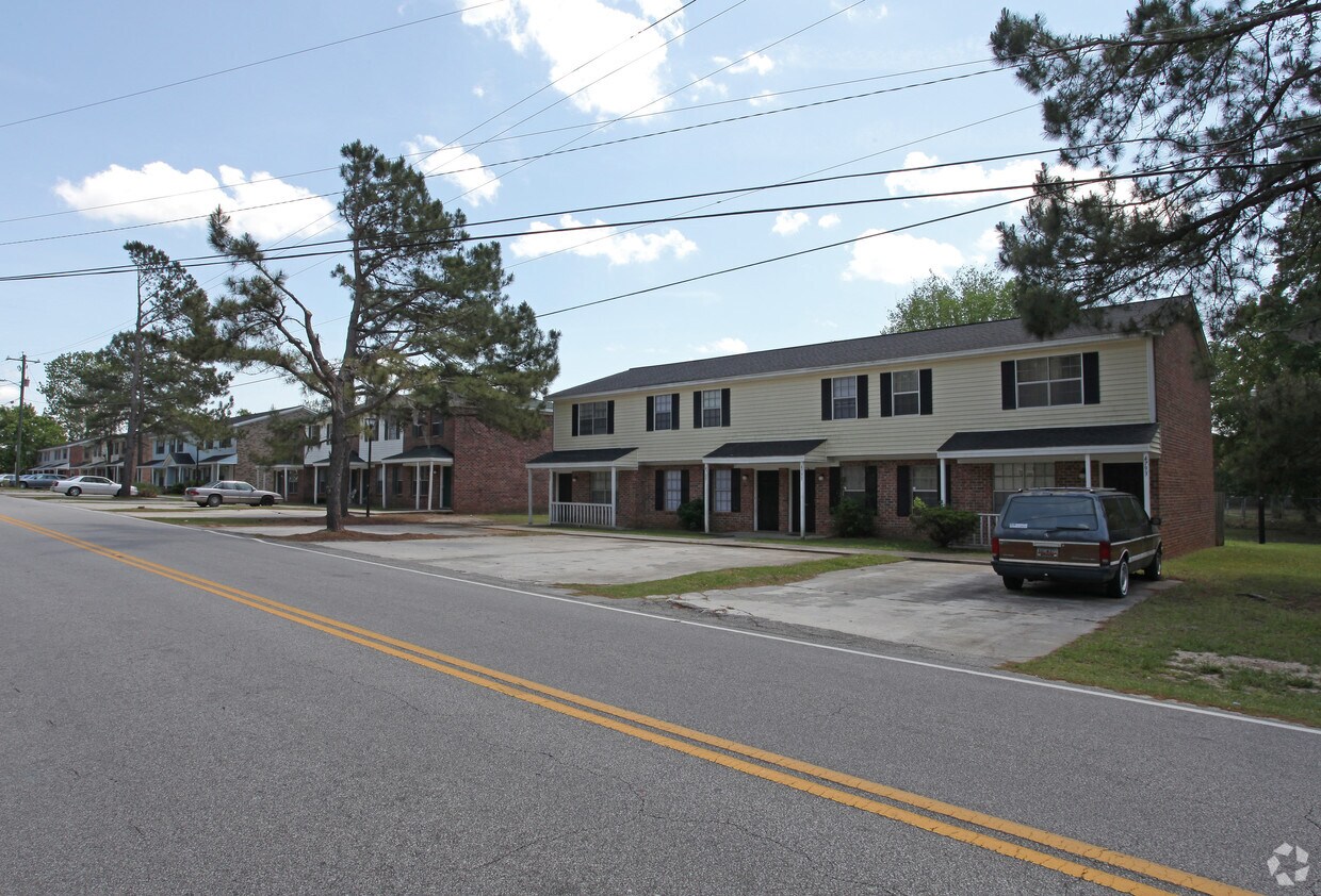 Foto del edificio - 4755-4793 Lambs Rd