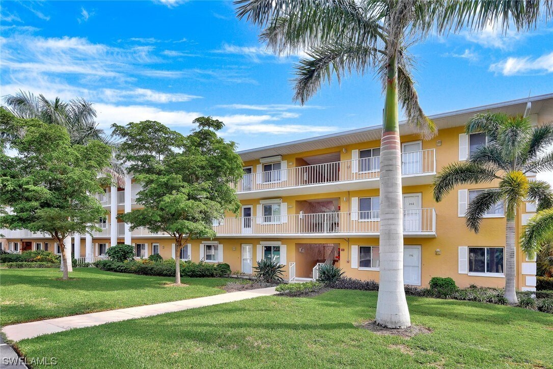 Primary Photo - 3061 Sandpiper Bay Cir